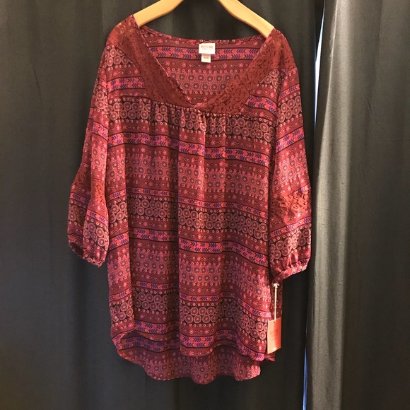 Mossimo Supply Co. Tops - Mission Sheer 3/4 Sleeve Tunic